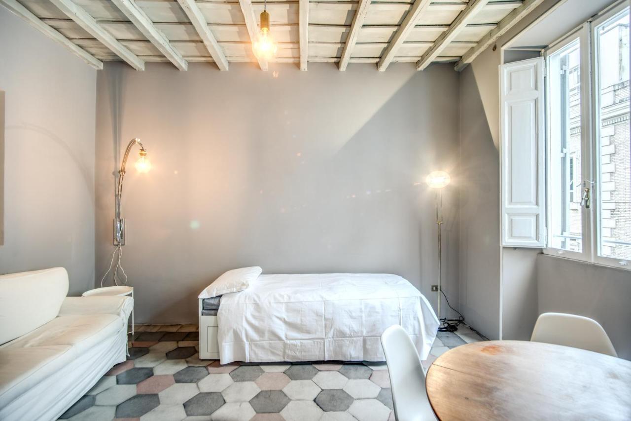 Stylish Flat Near Fori Imperiali Ruins